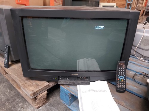 Mitsubishi large format - mitsubishi, 28"